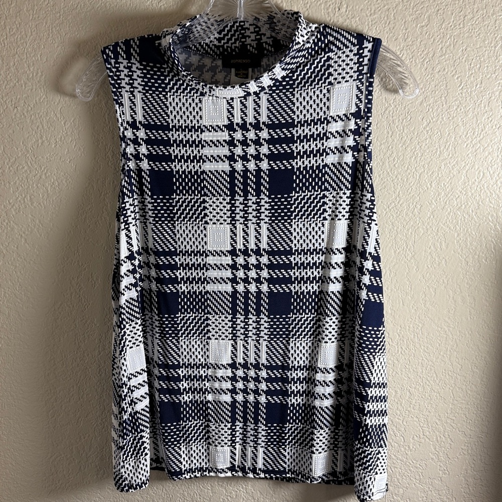 Espresso Navy and White Geometric Top